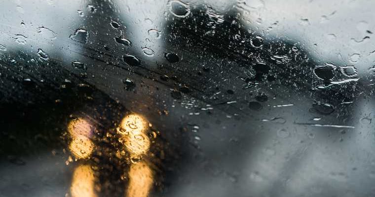 В челябинске пошел дождь после молитвы в храме