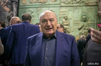 Михаил Жванецкий оставил сцену юморист. Михаил Жванецкий выступление сцена юморист Россия