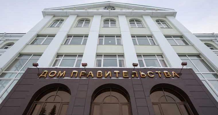 директор департамента общественных связей Шумакова