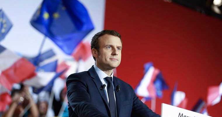 Макрон заявил о готовности Франции помочь Карабаху