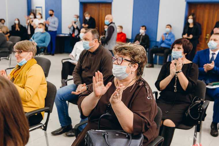 Свердловские учителя получат серьезную прибавку к зарплате
