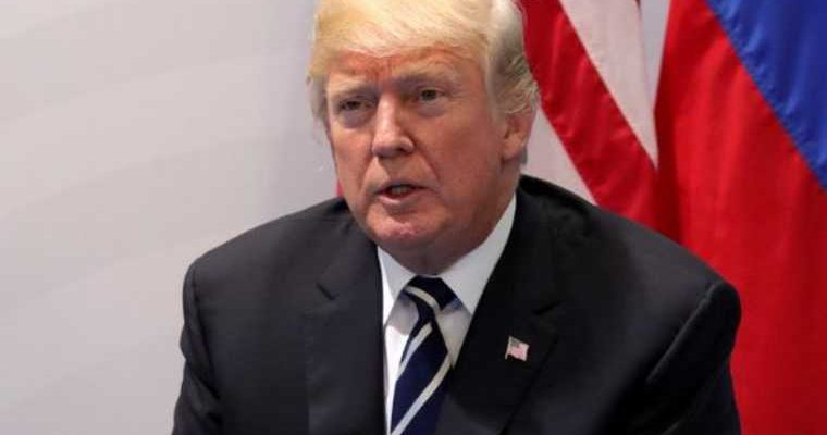 Трамп объявил о победе в четырех ключевых штатах США