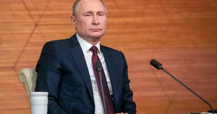 Путин оценил идею введения продовольственных карточек
