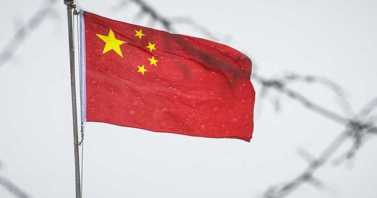 МИД дипломат вез телегу до границы