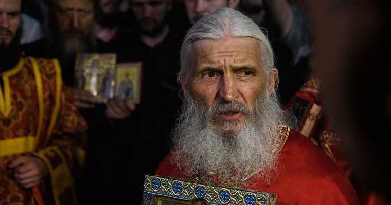 Отец Сергий выпустил обращение к сторонникам — суд перенес заседание по делу URA.RU — екатеринбургскую скорую помощь ждет реформа — в мэрии Среднеуральска прошли обыски — умер известный общественник. Самые интересные и важные новости Свердловской области к утру 19 февраля — в обзоре URA.RU: