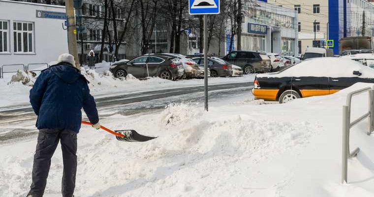 Челябинская область погода весна снег уборка Котова дворы снегопад