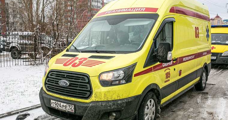 в Тюмени на ребенка упал шкаф