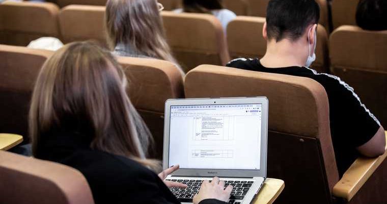 Минобрнауки вузы университеты 20 июня поступление