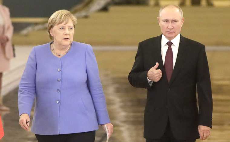 Как Путин помог Меркель в их последнюю встречу